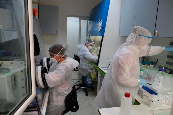 "Coronavirus, l'epidemia potrebbe essere partita a settembre"