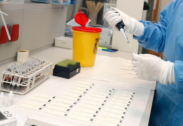 Coronavirus, da Pomezia il vaccino che fa sperare l'Inghilterra