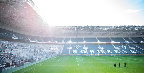 Staff Merkel: "Ripresa Bundesliga? Decisione a maggio"