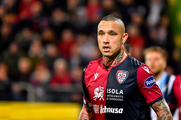 Cagliari, i convocati per il Torino. C'è Nainggolan