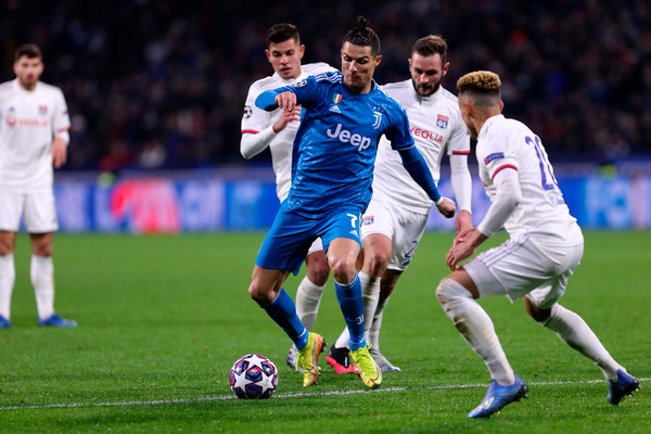 AS: "Champions League, finale a Lisbona il 23 agosto"