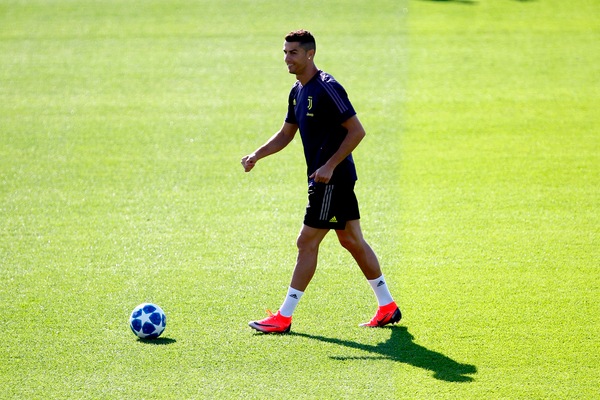 Cristiano Ronaldo prepara il ritorno: da martedì si allenerà alla Continassa