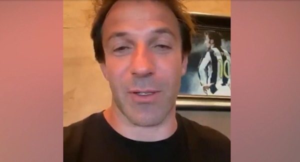 Del Piero lascia l'ospedale e scherza: "La mia acqua della salute non arriva negli Usa"