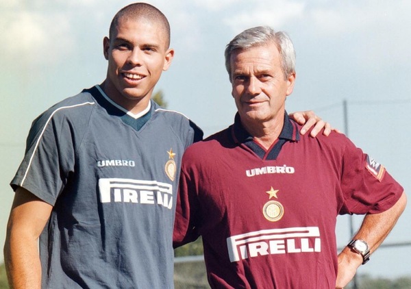 Simoni, il ricordo di Ronaldo: "Grazie mister, mi hai insegnato tanto"