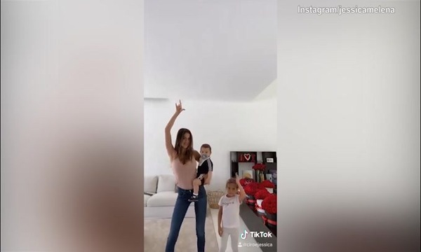 Balletto in famiglia per Jessica Melena