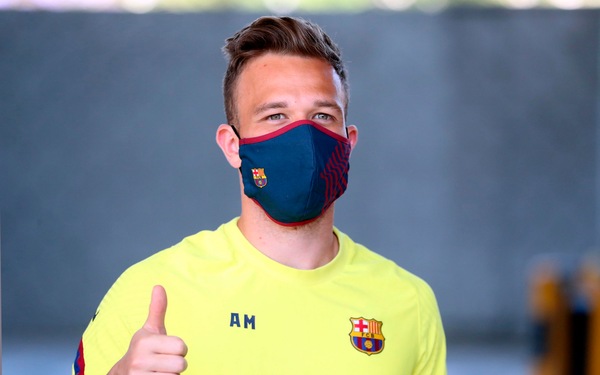 Arthur e Juve, domenica le visite mediche