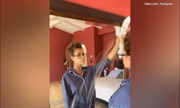 Elisabetta Canalis, dal pigiamo al sexy vestito di rosso!