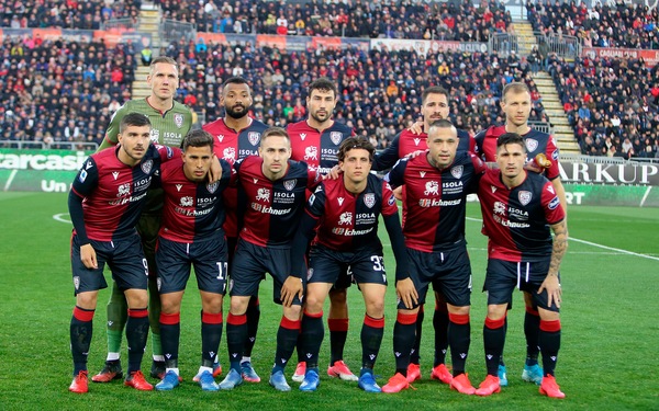 George Floyd: anche il Cagliari in lutto