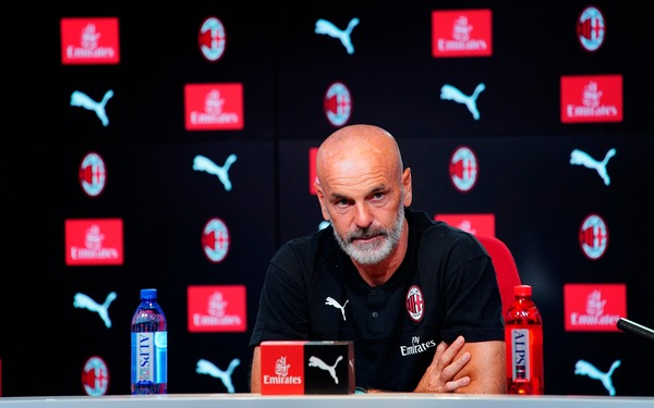 Pioli: "Confronto Gazidis-Ibra? Utile e diretto. Il Milan parte alla pari con la Juve"