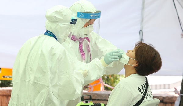 Coronavirus, 27 nuovi casi a Pechino: situazione "estremamente grave"