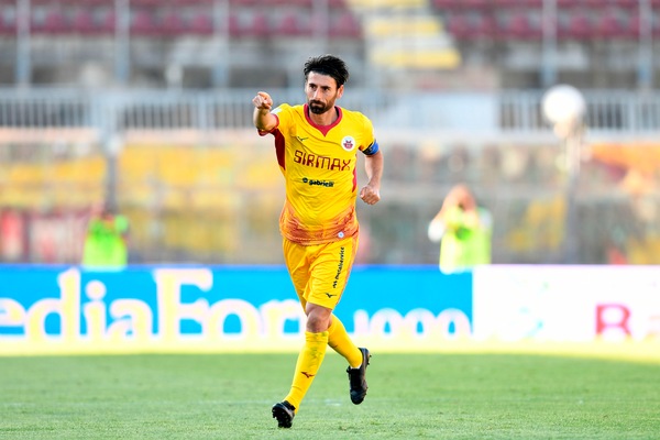 Il Cittadella supera il Livorno, il Chievo ferma il Crotone. Pareggiano Frosinone e Pisa
