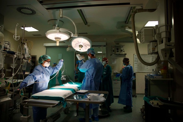 Coronavirus in Italia, "solo" 8 vittime in 24 ore. 133 i guariti