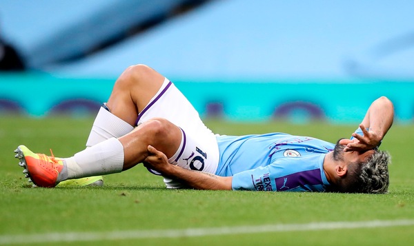 Manchester City, problemi al ginocchio per Aguero: stagione finita