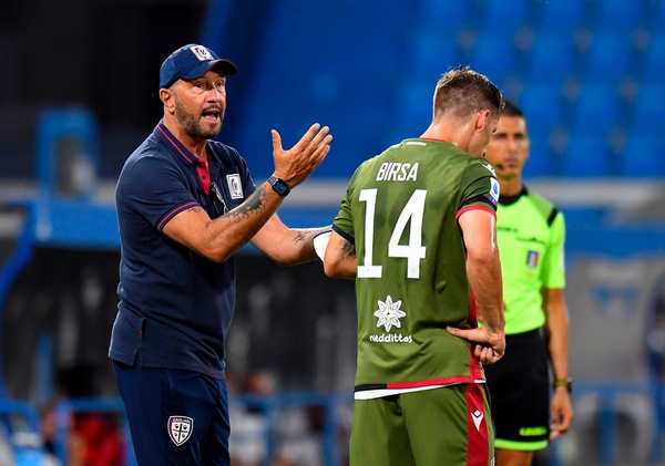 Cagliari, Zenga: "Perché Olsen e non Cragno? Io li farei giocare entrambi..."