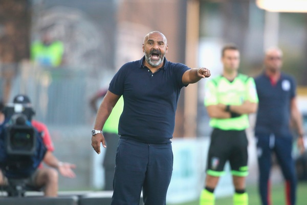 Lecce, Liverani sul Genoa: "Crocevia importante: basta fare regali!"