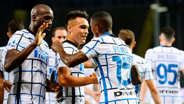 L’Inter batte l’Atalanta ed è seconda. Milan show, Lazio ko a Napoli