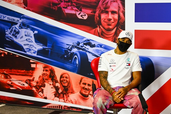 F1, Hamilton: "Rinnovo Mercedes? Non è il momento giusto"