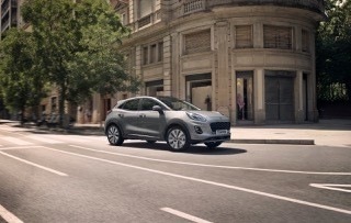 Ford insieme a Harmonia contro l'abbandono degli animali