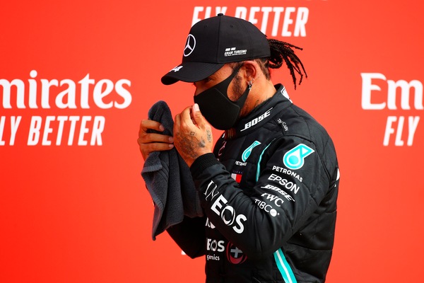 Hamilton: "Complimenti a Bottas. Strategia ad una sosta? Non credo"