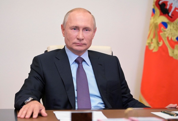 Coronavirus, Putin: "In Russia registrato primo vaccino al mondo". Vaccinata la figlia