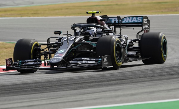 GP Spagna: Ferrari piccoli passi avanti. Mercedes domina le libere