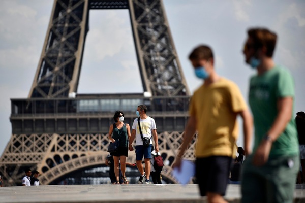 Coronavirus in Francia, record di positivi: 3.310 nell'ultimo giorno