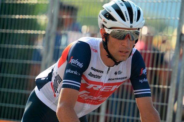 Giro dell'Emilia al via: ci sono Nibali, Carapaz e Fuglsang