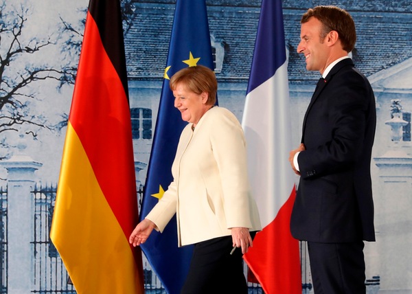 Bayern Monaco-Psg, Macron-Merkel e il pensiero sulla finale: "Vinca il migliore"