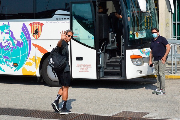 Coronavirus, positivo un calciatore del Benevento