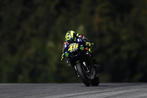GP Stiria: Dovizioso vola nel warm-up, Rossi 8°
