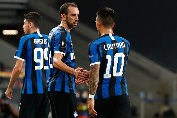 Godin dopo il ko in Europa League: "L'Inter crescerà, è solo una pausa"