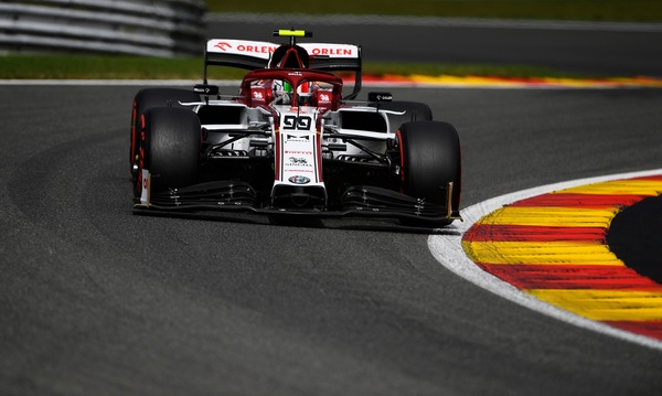 Gp Belgio: paura Giovinazzi-Russell, brutto incidente ma piloti illesi