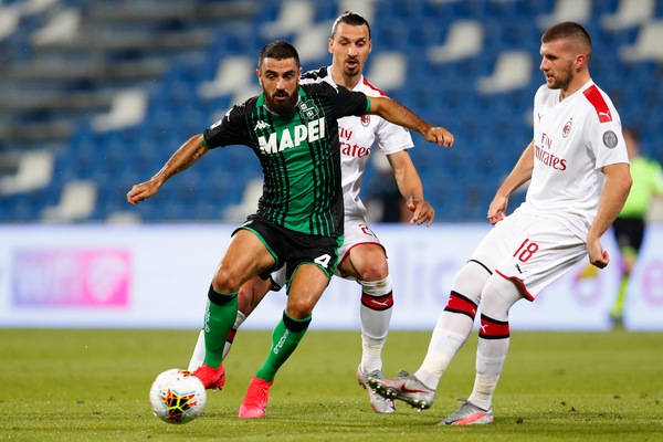 Sassuolo, operato Magnanelli per una "sport-ernia"