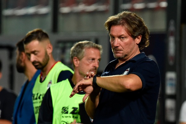 Crotone, Stroppa lancia l'allarme: "Non siamo pronti per la Serie A"