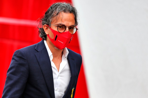 Ferrari, Mekies: "Non capiamo la differenza di prestazione"