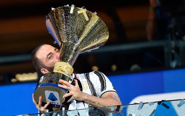 Higuain, addio con onore. Inter Miami in pressing