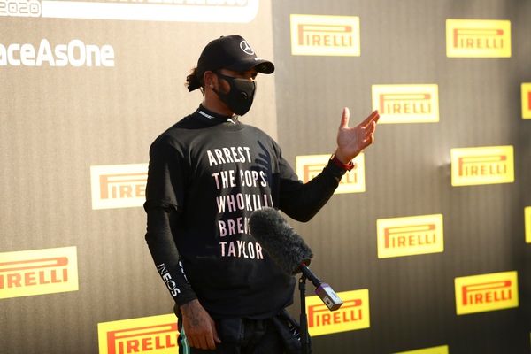 Gp Toscana, Hamilton: "Contento per le 90 vittorie, oggi tre gare in una"