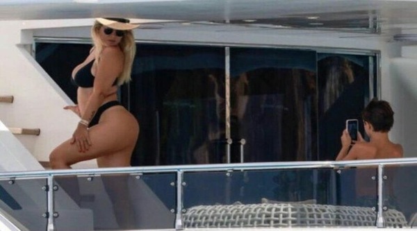 Il Codacons denuncia Wanda Nara, rapper e influencer: "Modelli sbagliati"