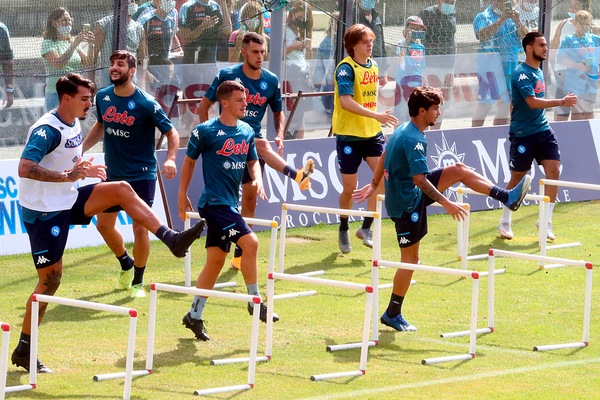 Coronavirus Napoli, negativi tutti i tamponi