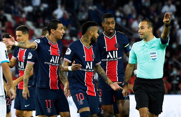 Neymar graziato con due turni di squalifica dopo la rissa in Psg-Marsiglia