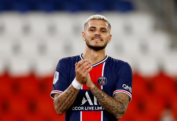 Maradona, Icardi nel caos dopo la foto-omaggio del Psg