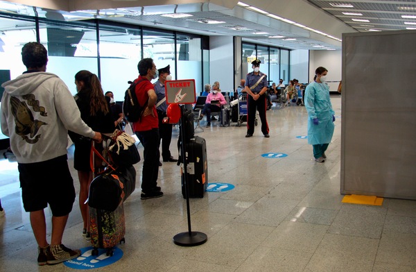 "Coronavirus, l'aeroporto più attento del mondo è in Italia"