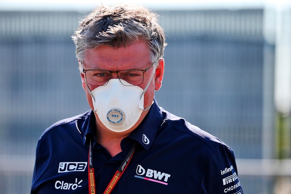 F1, Szafnauer punge la Ferrari: "Vettel? Noi remiamo tutti nella stessa direzione"