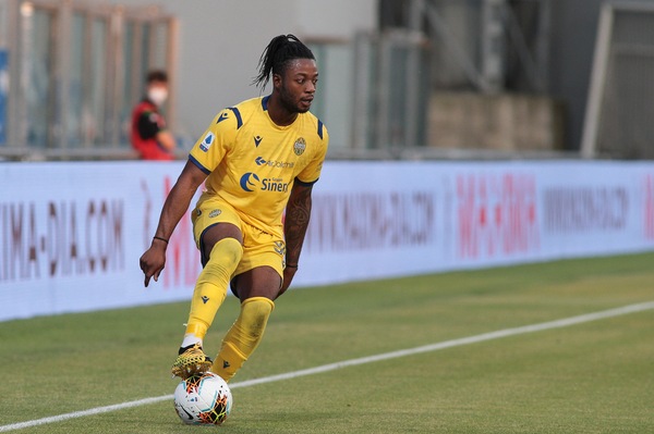Adjapong è del Lecce: il terzino lascia il Sassuolo