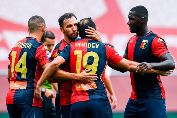 Coronavirus, ancora positivi 17 calciatori del Genoa