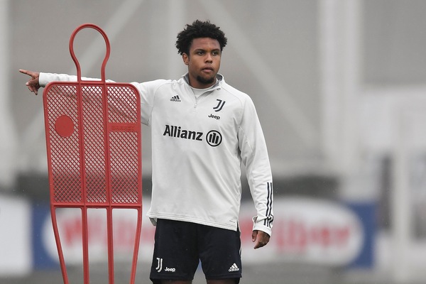 Juventus, McKennie positivo al Covid19