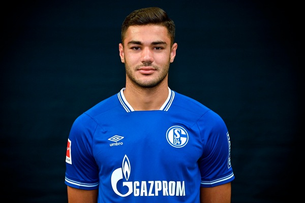 Milan, Dalot c'è già. Ora tutto su Kabak