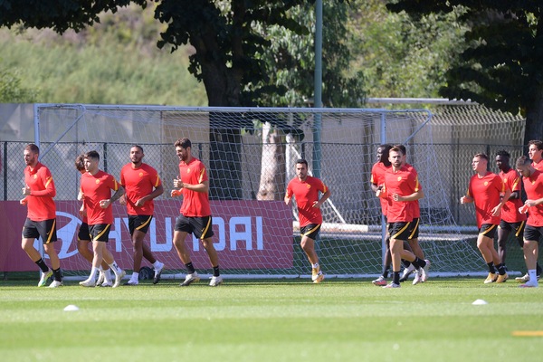 Coronavirus Roma, due U18 positivi. Tamponi per la prima squadra