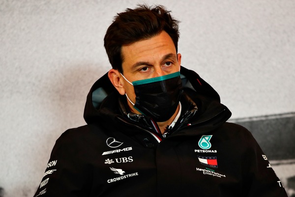 GP Eifel, Wolff: "Bottas? Dobbiamo analizzare le cause del suo ritiro"