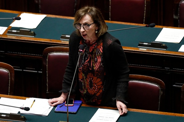 Coronavirus, Zampa: "Se la Serie A continua così, giocano le giovanili"